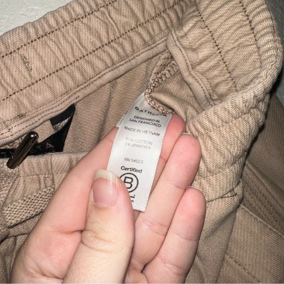 Athleta Farallon Cargo Crop Pants - Picture 6 of 6